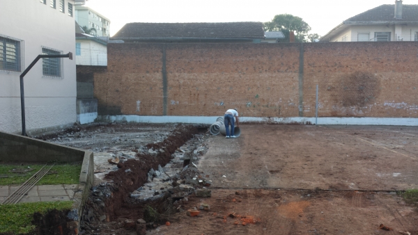 REFORMA TOTAL DE QUADRA POLIESPORTIVA - ESCOLA SANTA MARIA GORETTI
